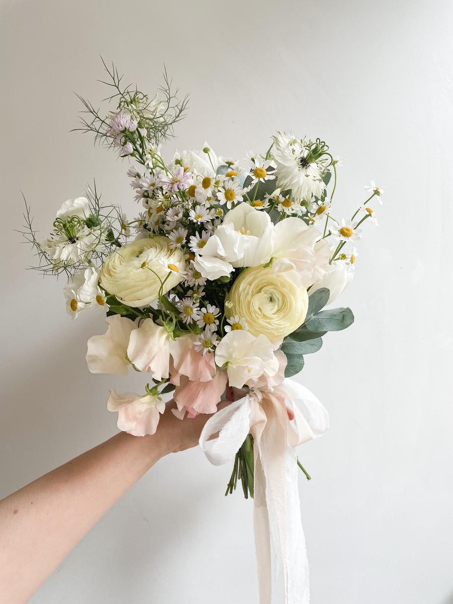 Flowers & Lovers Kaina nuo 500€ Breezit