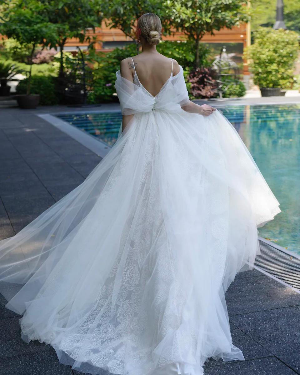 AURA Vestuvinių suknelių salonas  #3